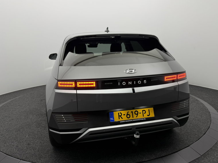 Vehicle Image 27