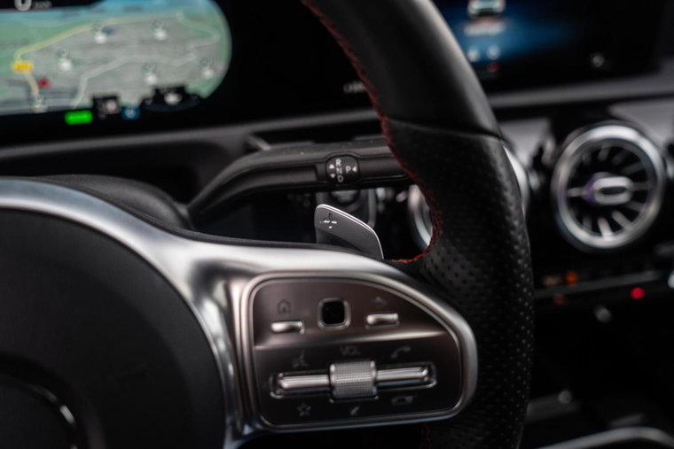 Vehicle Image 30