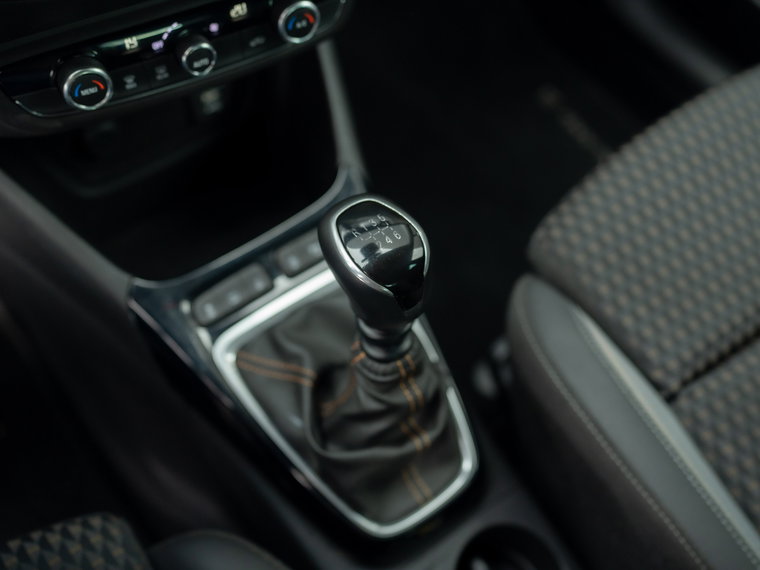 Vehicle Image 37