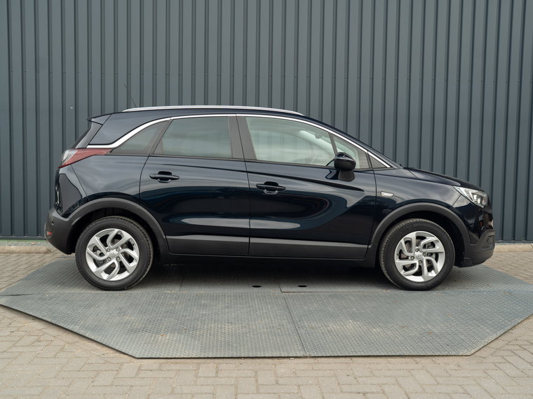 Vehicle Image 48