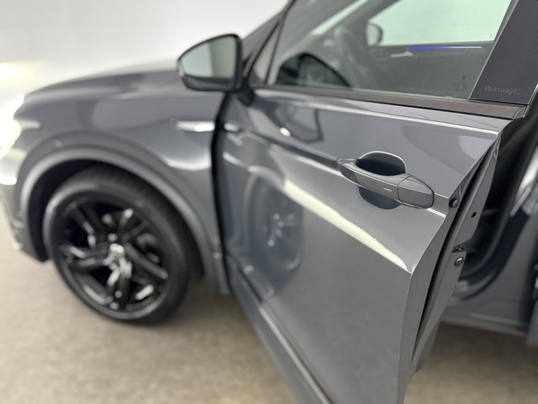 Vehicle Image 38