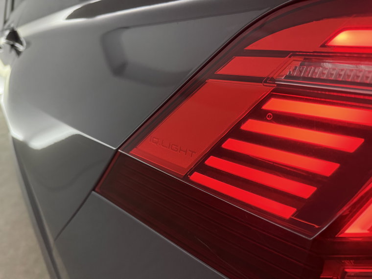 Vehicle Image 40