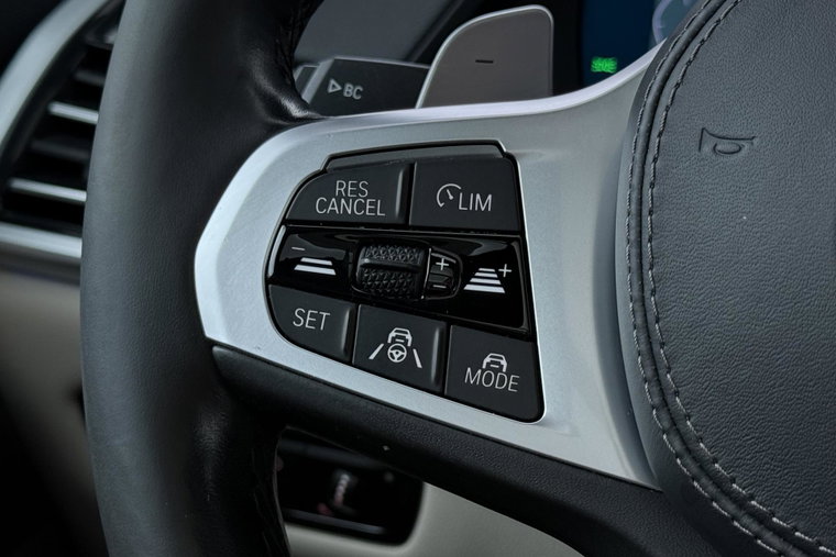 Vehicle Image 37