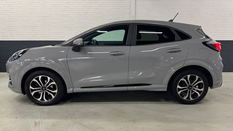 Vehicle Image 7
