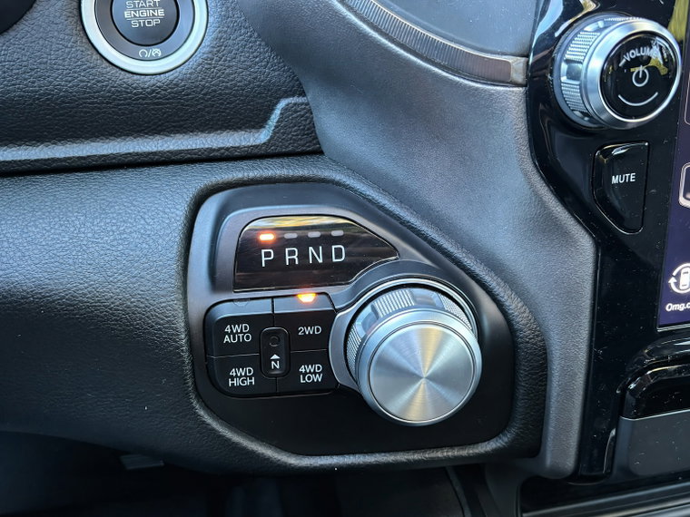 Vehicle Image 28