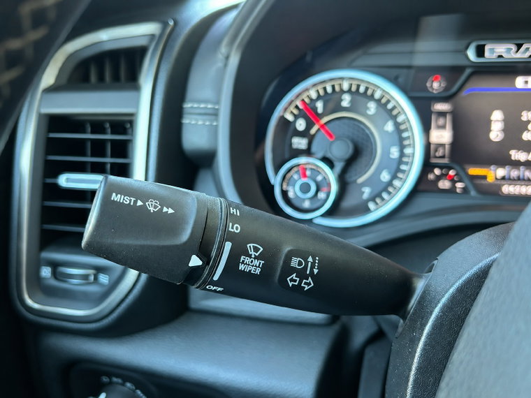 Vehicle Image 33