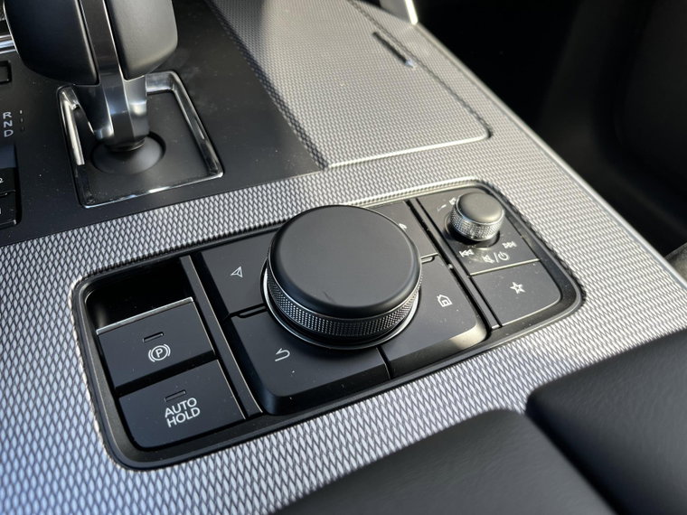 Vehicle Image 24