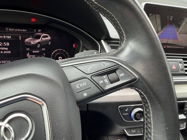 Vehicle Image 45