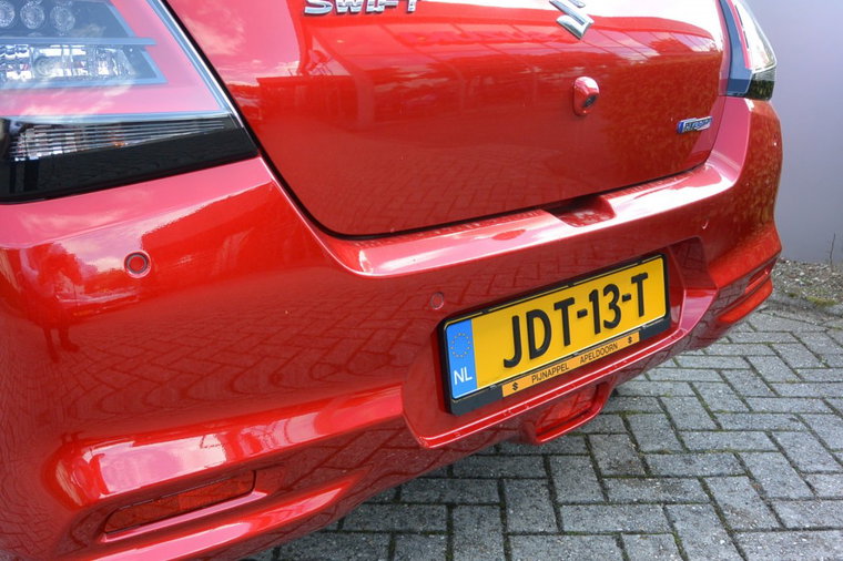 Vehicle Image 13