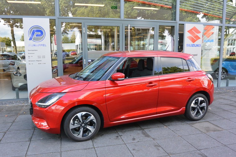 Vehicle Image 16