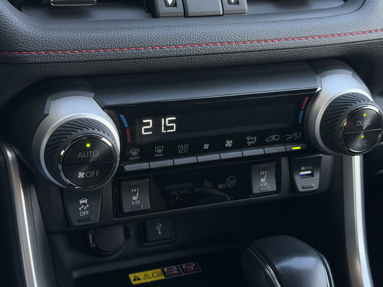 Vehicle Image 28