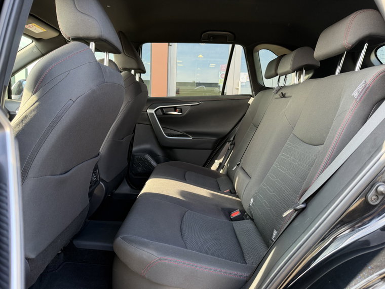 Vehicle Image 9