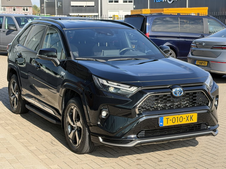 Vehicle Image 11