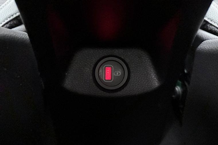 Vehicle Image 35