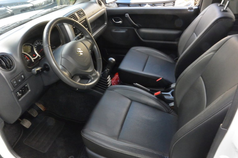Vehicle Image 15