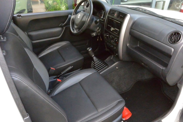 Vehicle Image 22