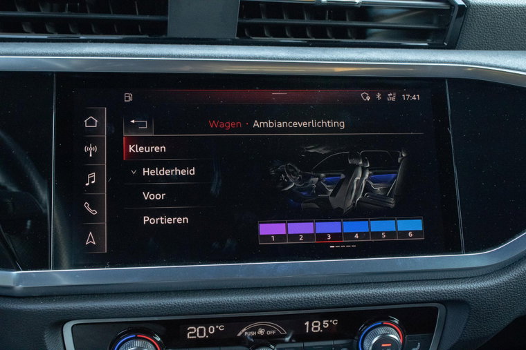 Vehicle Image 28