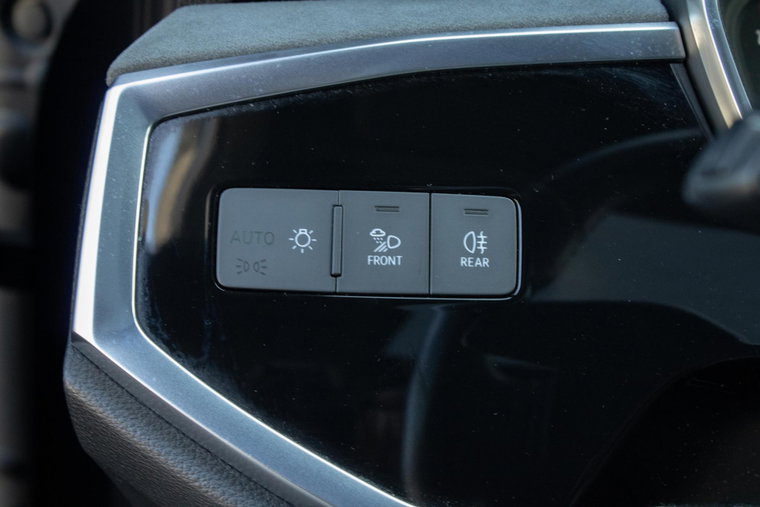Vehicle Image 38
