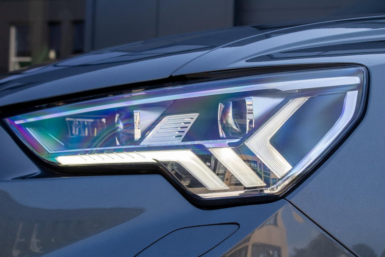 Vehicle Image 8