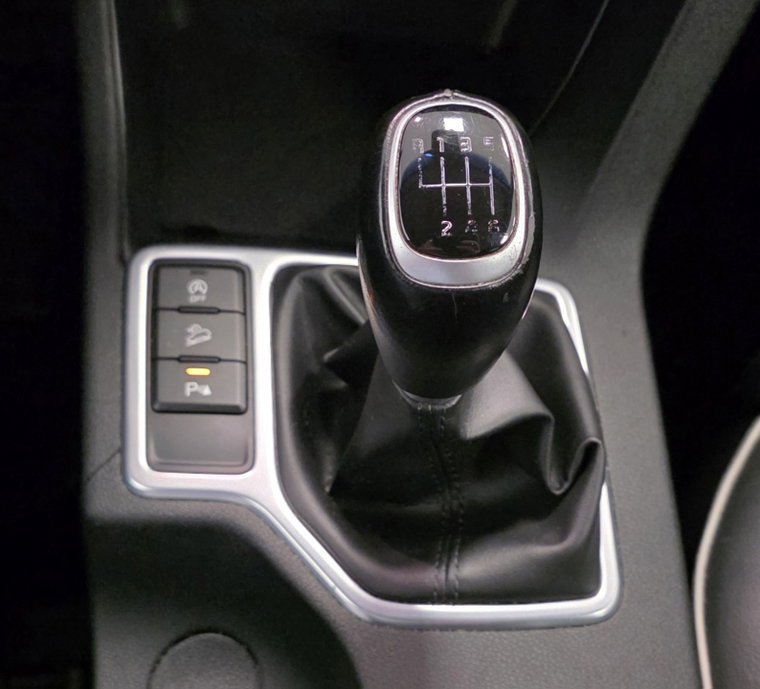 Vehicle Image 23