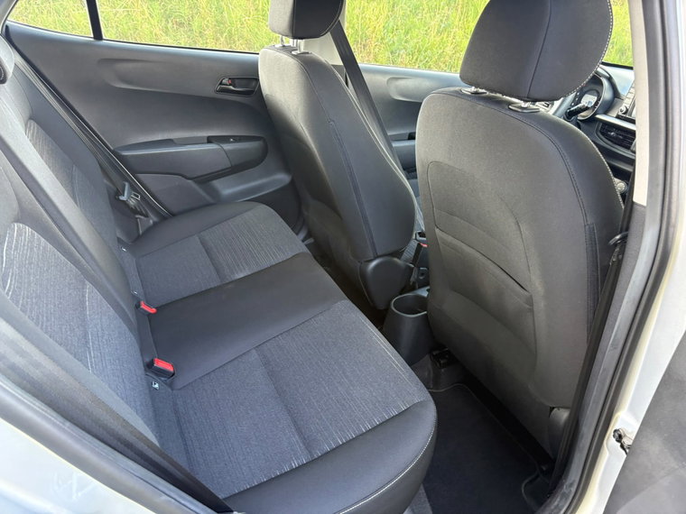 Vehicle Image 24