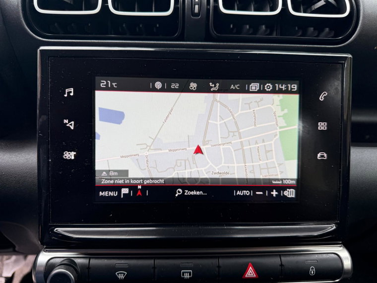 Vehicle Image 35