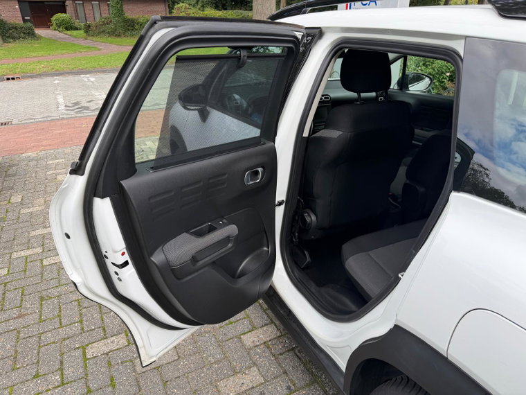 Vehicle Image 41