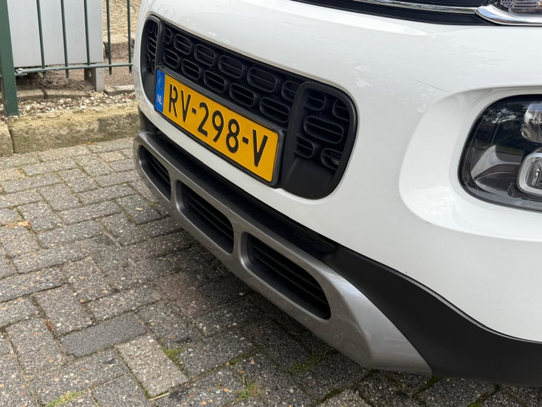 Vehicle Image 11