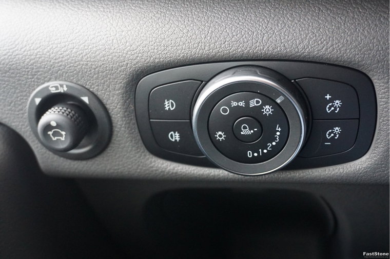 Vehicle Image 17