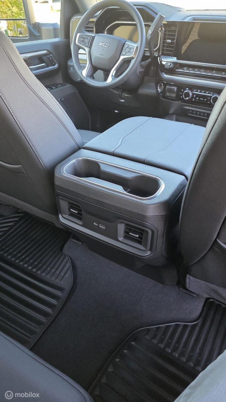 Vehicle Image 20