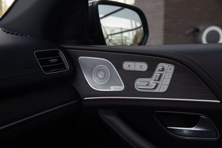 Vehicle Image 37