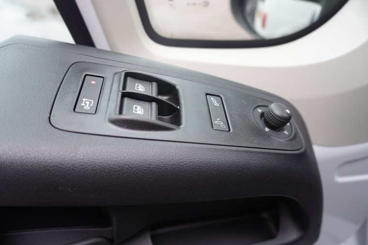 Vehicle Image 24