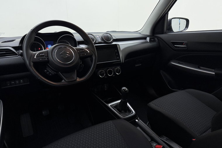 Vehicle Image 16