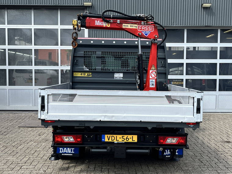 Vehicle Image 23
