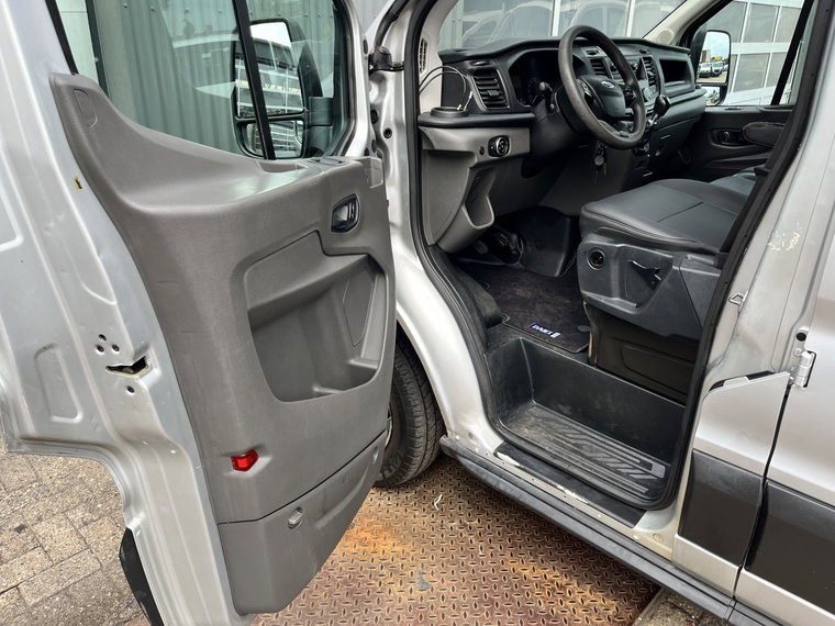 Vehicle Image 31