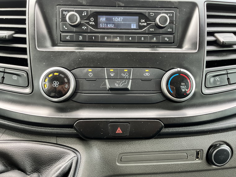 Vehicle Image 36