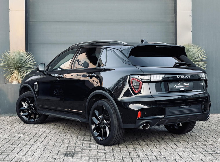 Vehicle Image 12