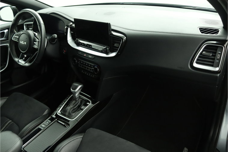 Vehicle Image 33