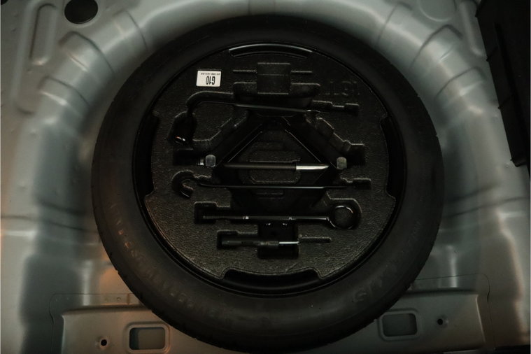 Vehicle Image 37