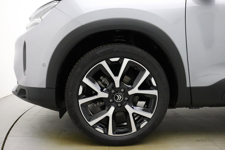 Vehicle Image 20