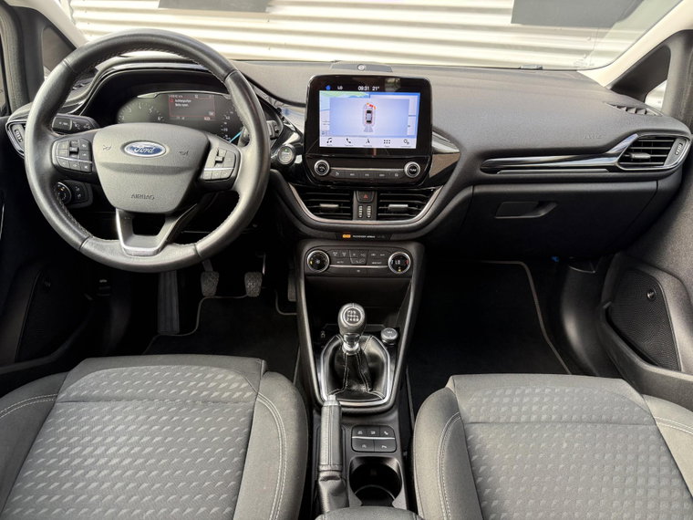 Vehicle Image 19