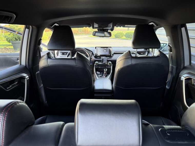Vehicle Image 19