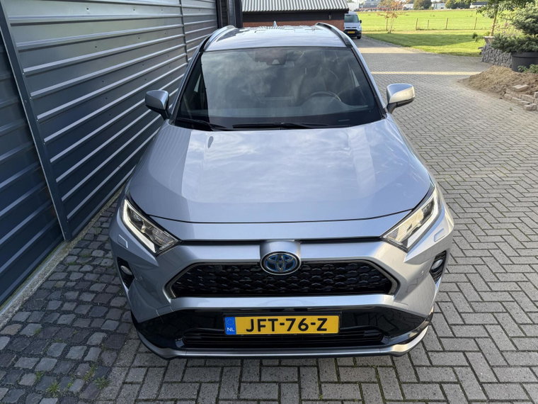 Vehicle Image 38