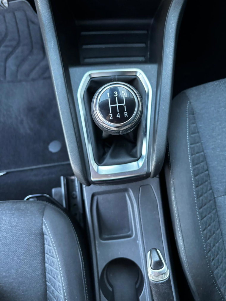 Vehicle Image 20