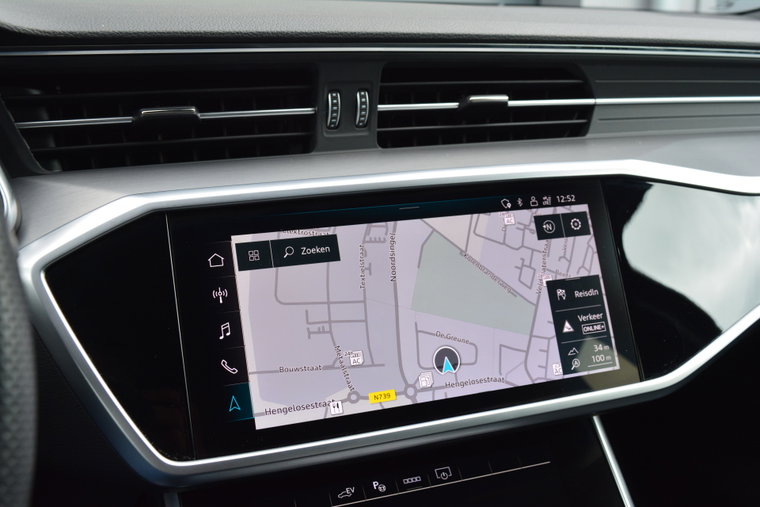 Vehicle Image 30
