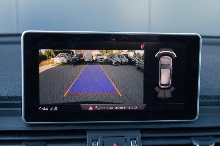 Vehicle Image 30