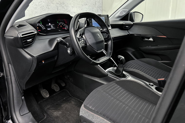 Vehicle Image 21