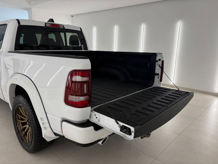 Vehicle Image 33