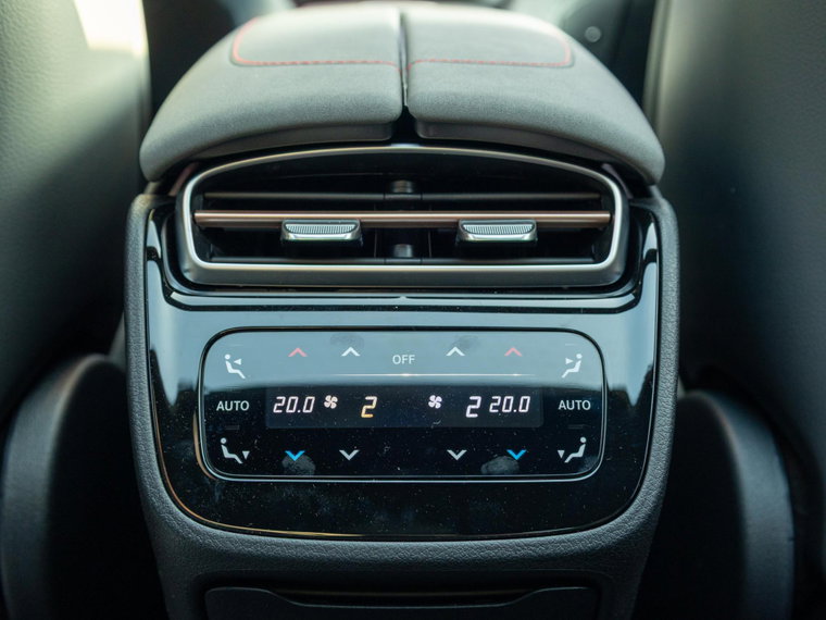 Vehicle Image 27