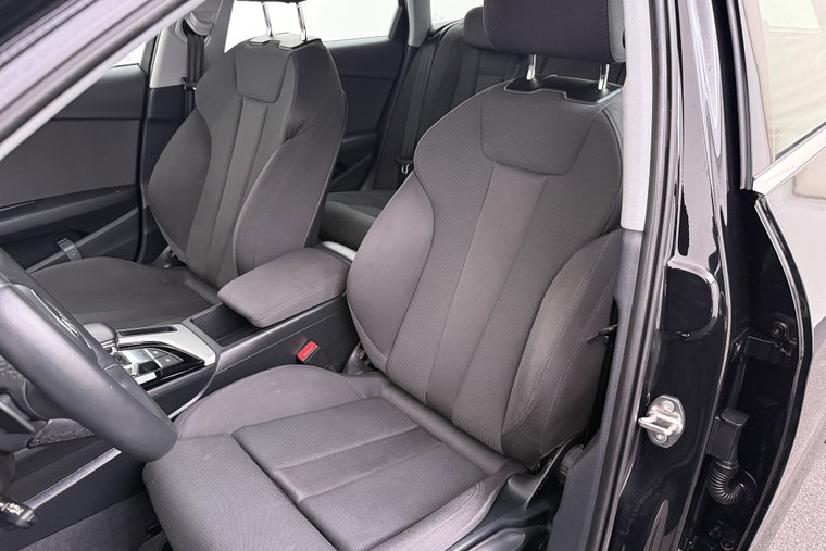 Vehicle Image 9